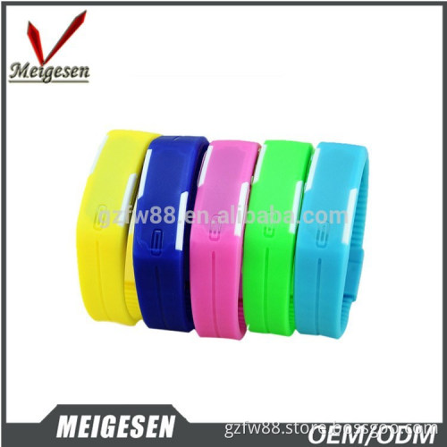 Top brand hot selling Different Color Available LED smart watch